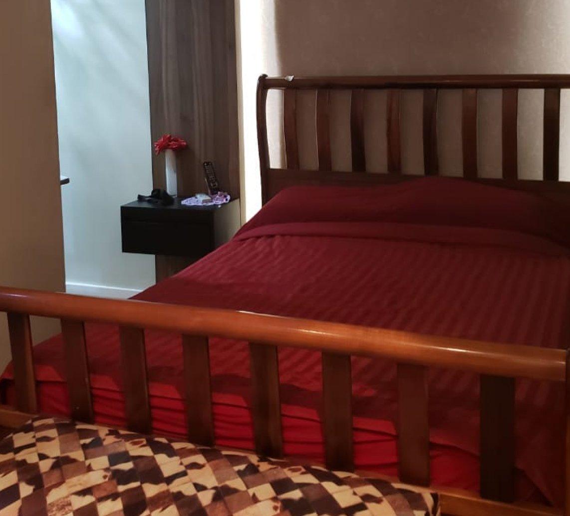 Quarto pronto visto da porta